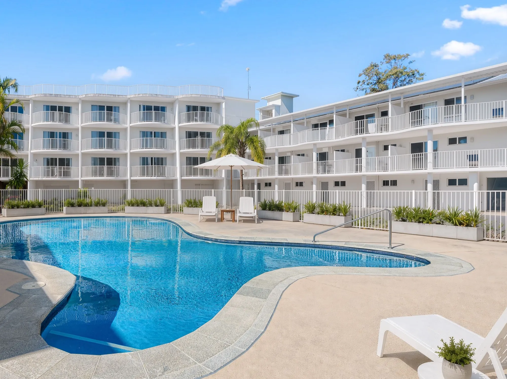 Artist's impression of the pool and external building
